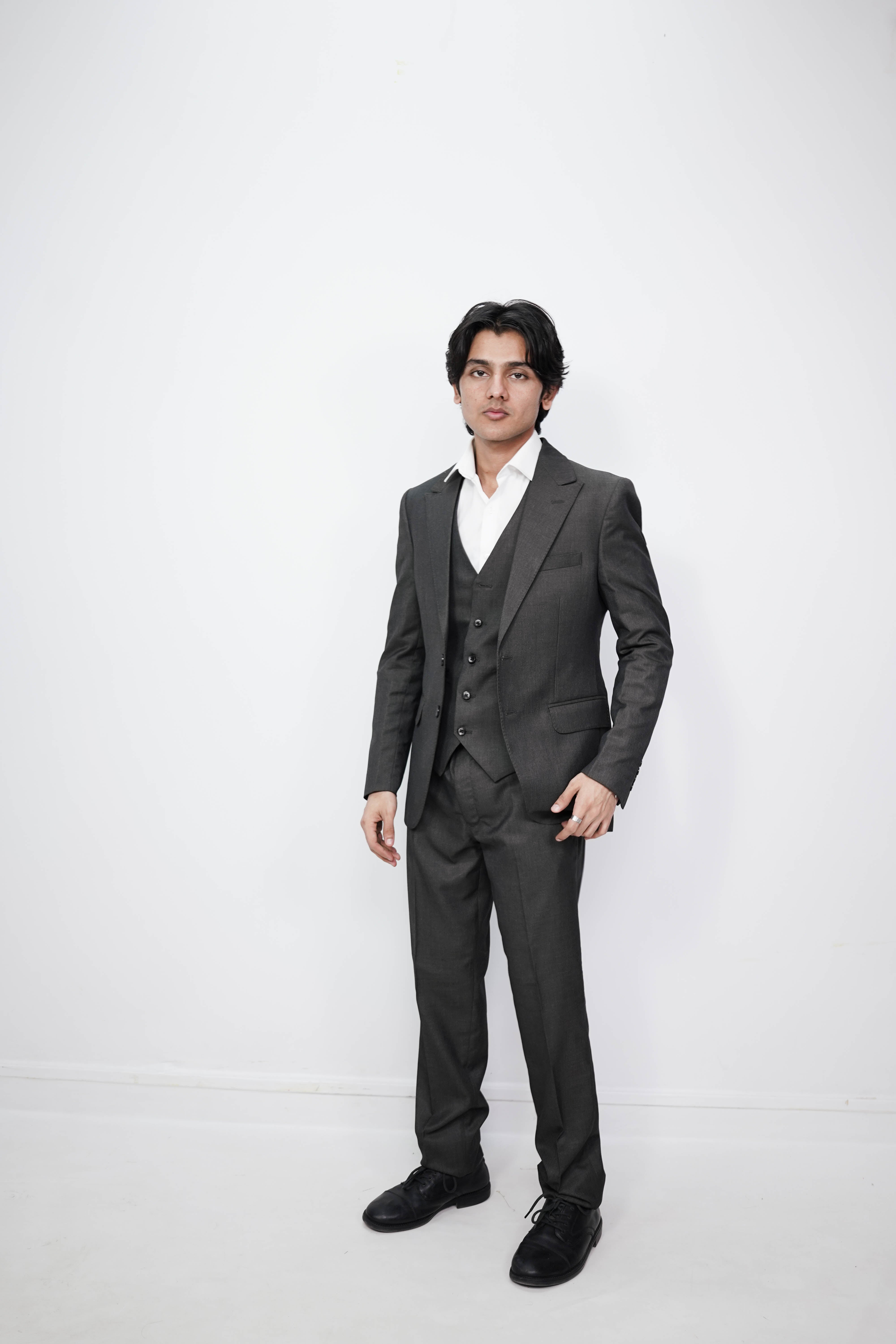 Vogue & threads 3-Piece suit - regular fit formal business party & prom