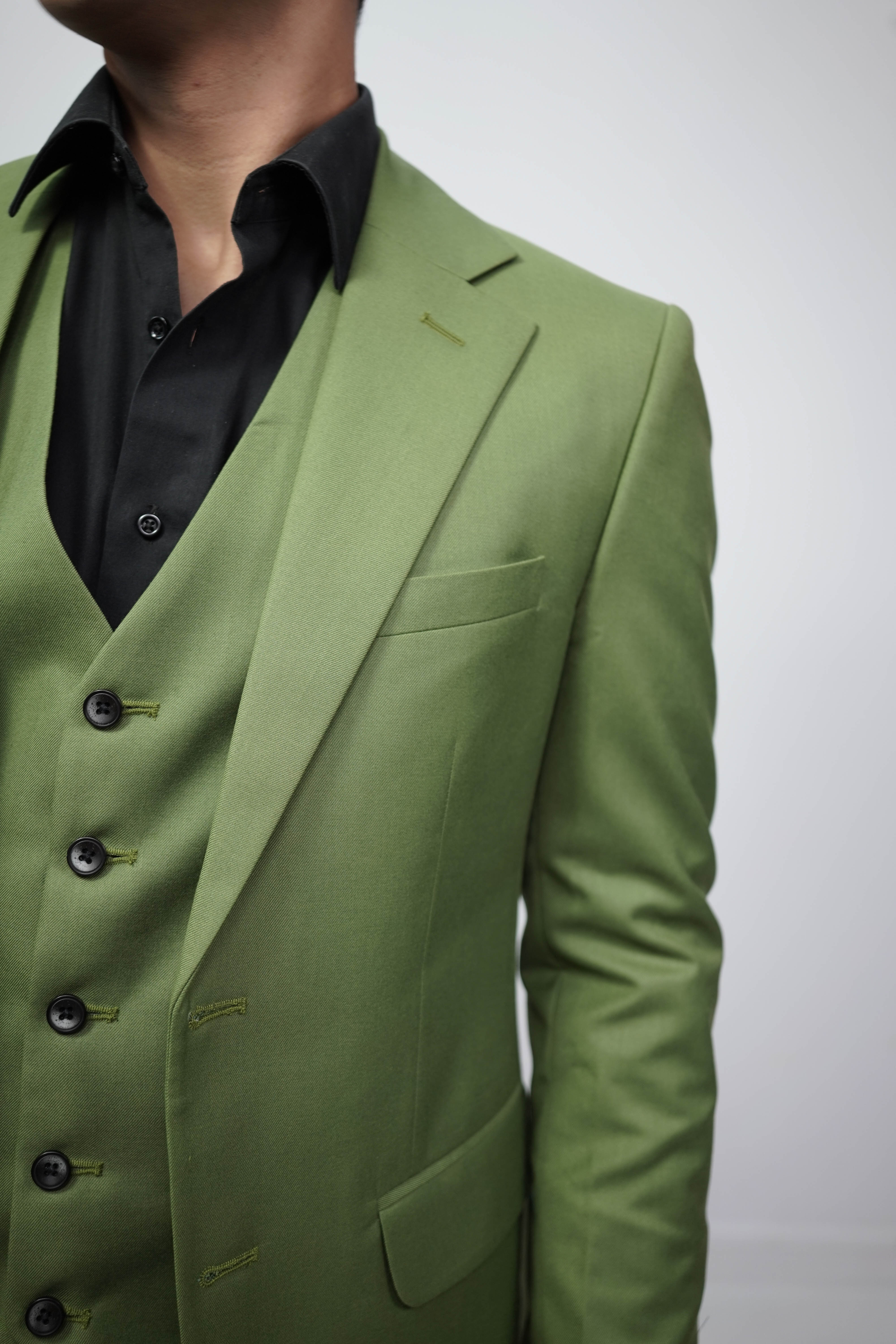 Vogue & Threads Men’s three piece suit-Regular Fit Olive Green Suit for wedding