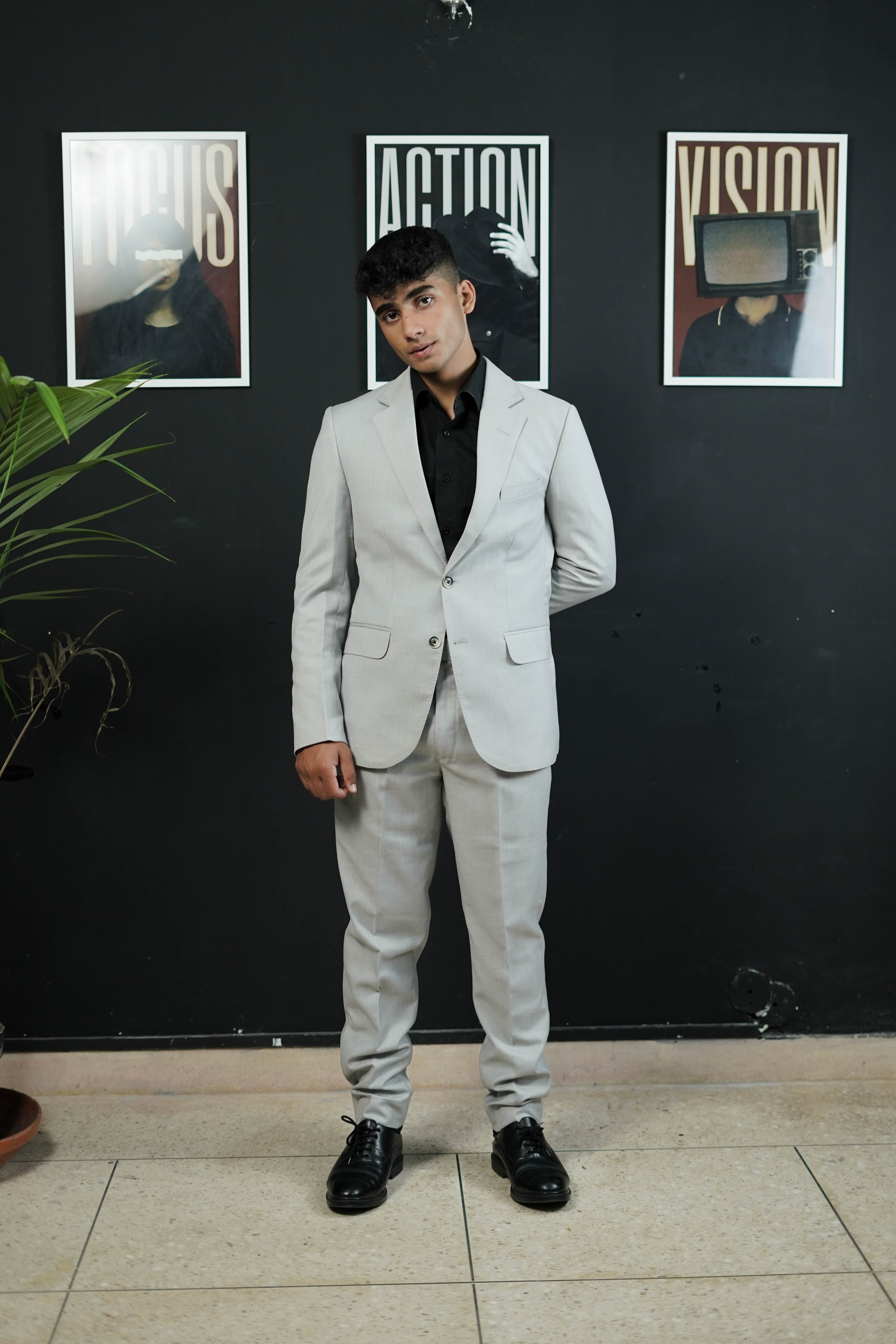 VogueNThreads 3-Piece suit- Custom Fit High-End Formalwear for Every Occasion-suits-VogueNThreads