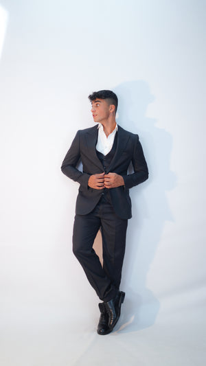 VogueNThreads Three-Piece suit - Wedding PromSuit-VogueNThreads