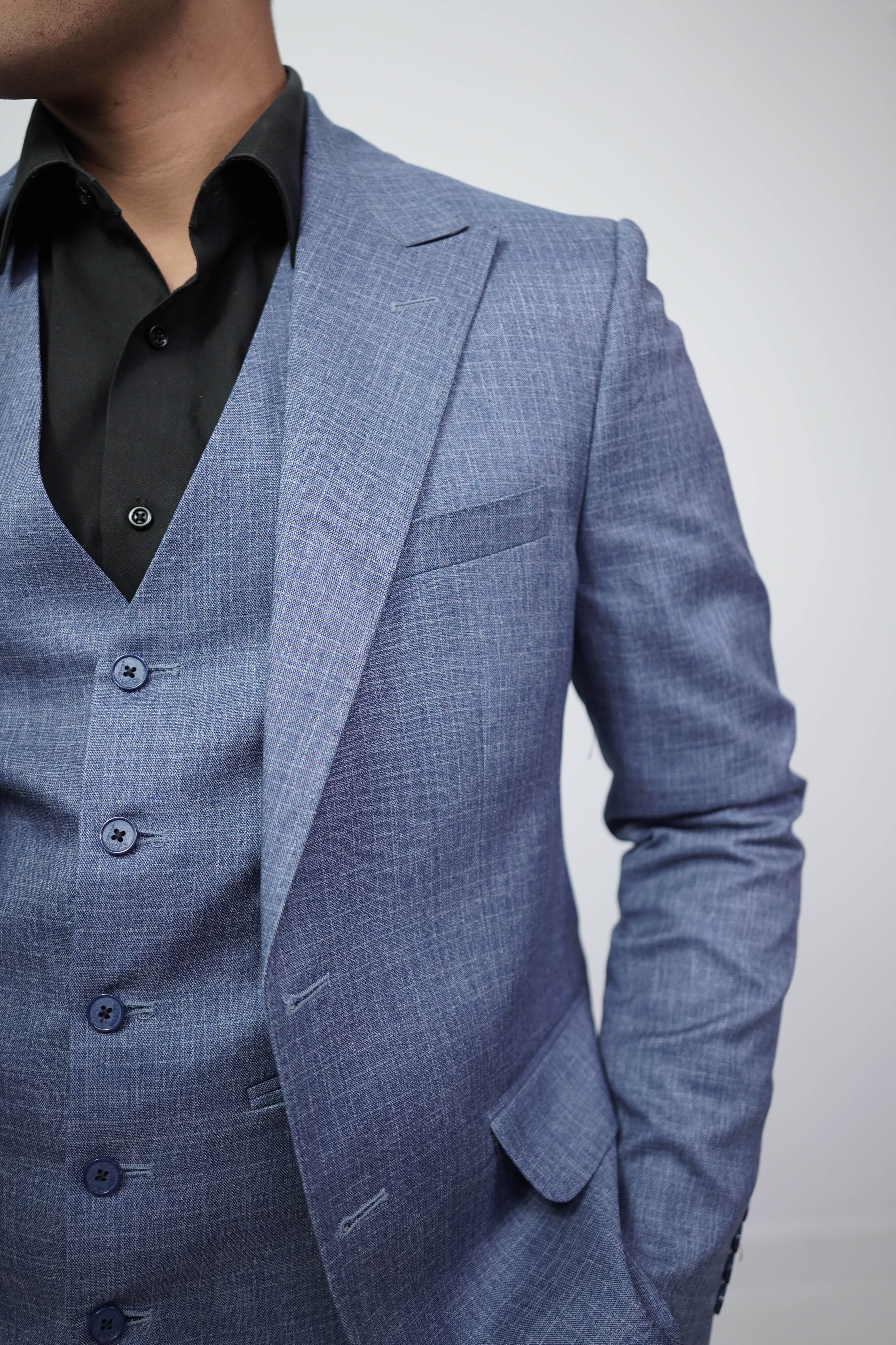 Vogue & Threads 3-Piece suit- Custom Fit High-End Formalwear for Every Occasion