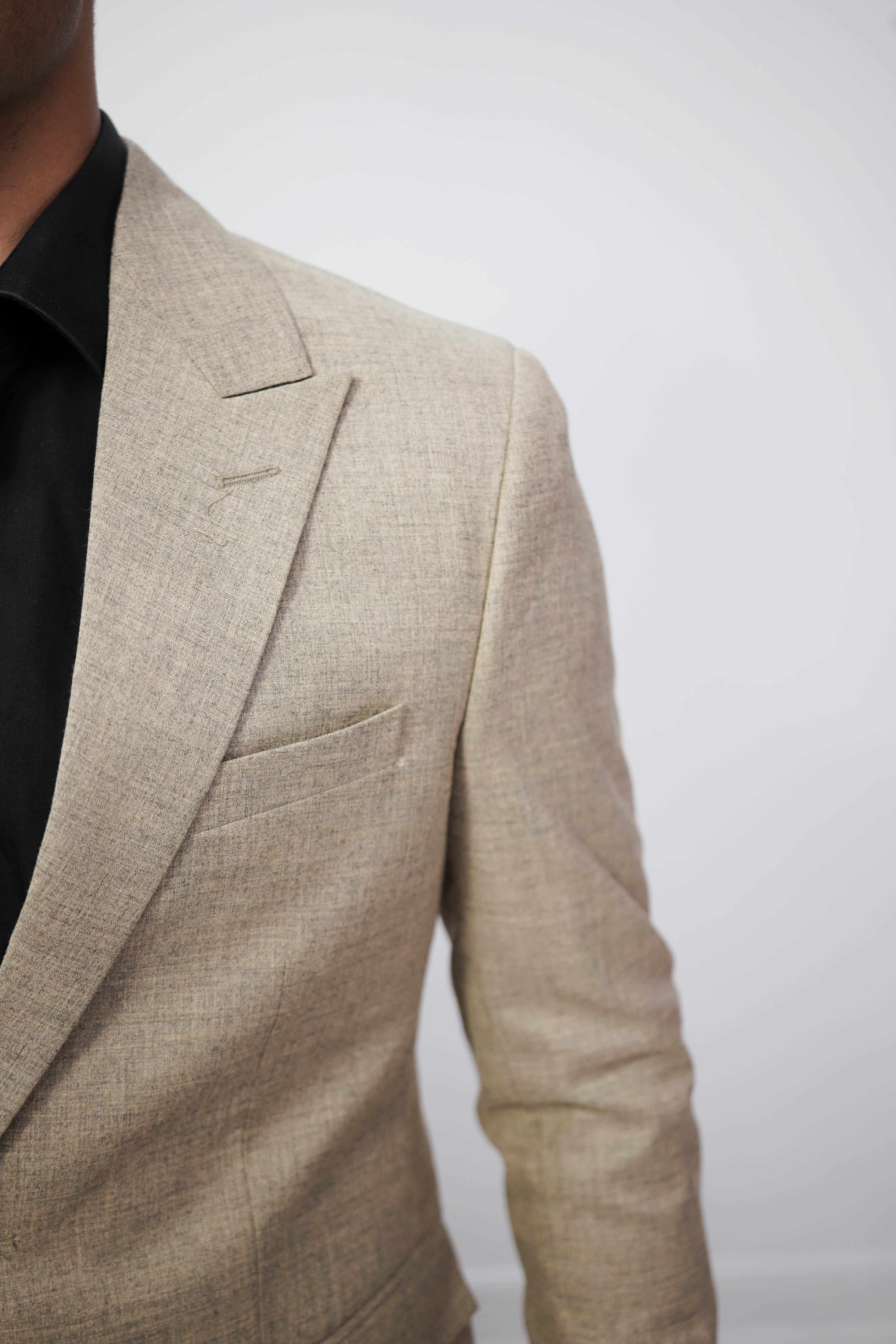 Vogue & Threads 3-Piece suit- Custom Fit High-End Formalwear for Every Occasion