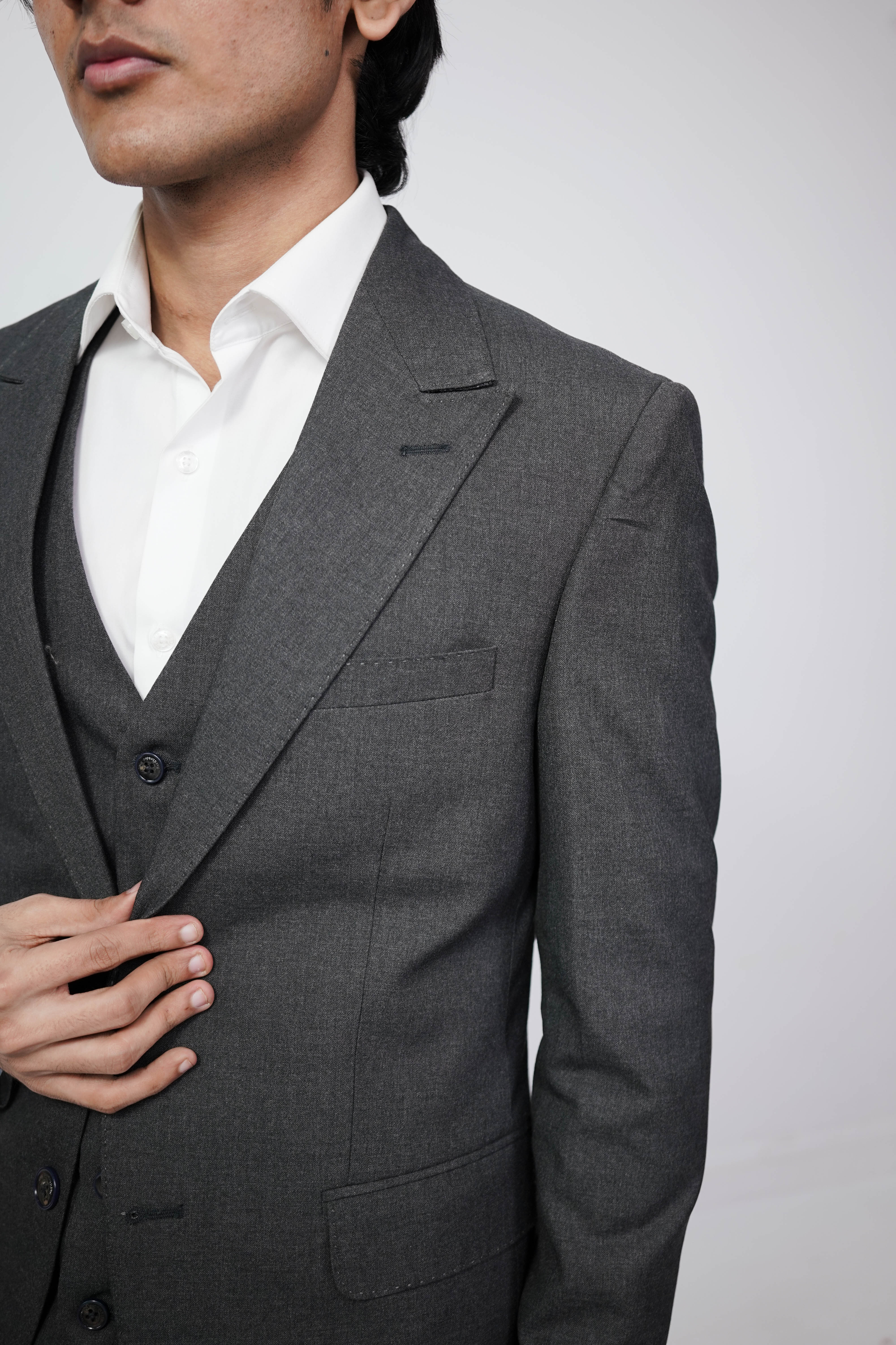 VogueNThreads 3-Piece suit- Custom Fit High-End Formalwear for Every Occasion-suits-VogueNThreads