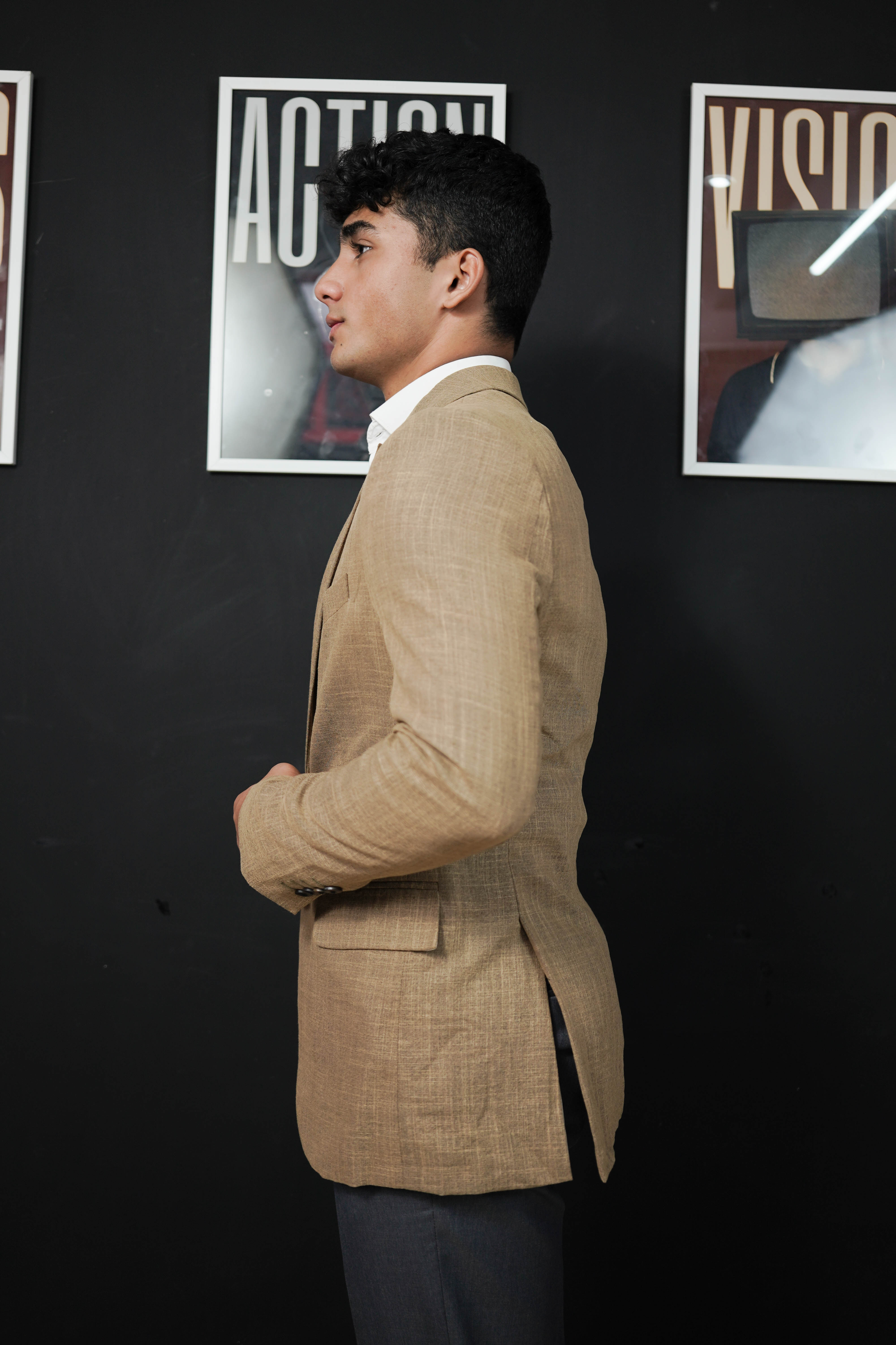 VogueNThreads 3-Piece suit- Custom Fit High-End Formalwear for Every Occasion-VogueNThreads
