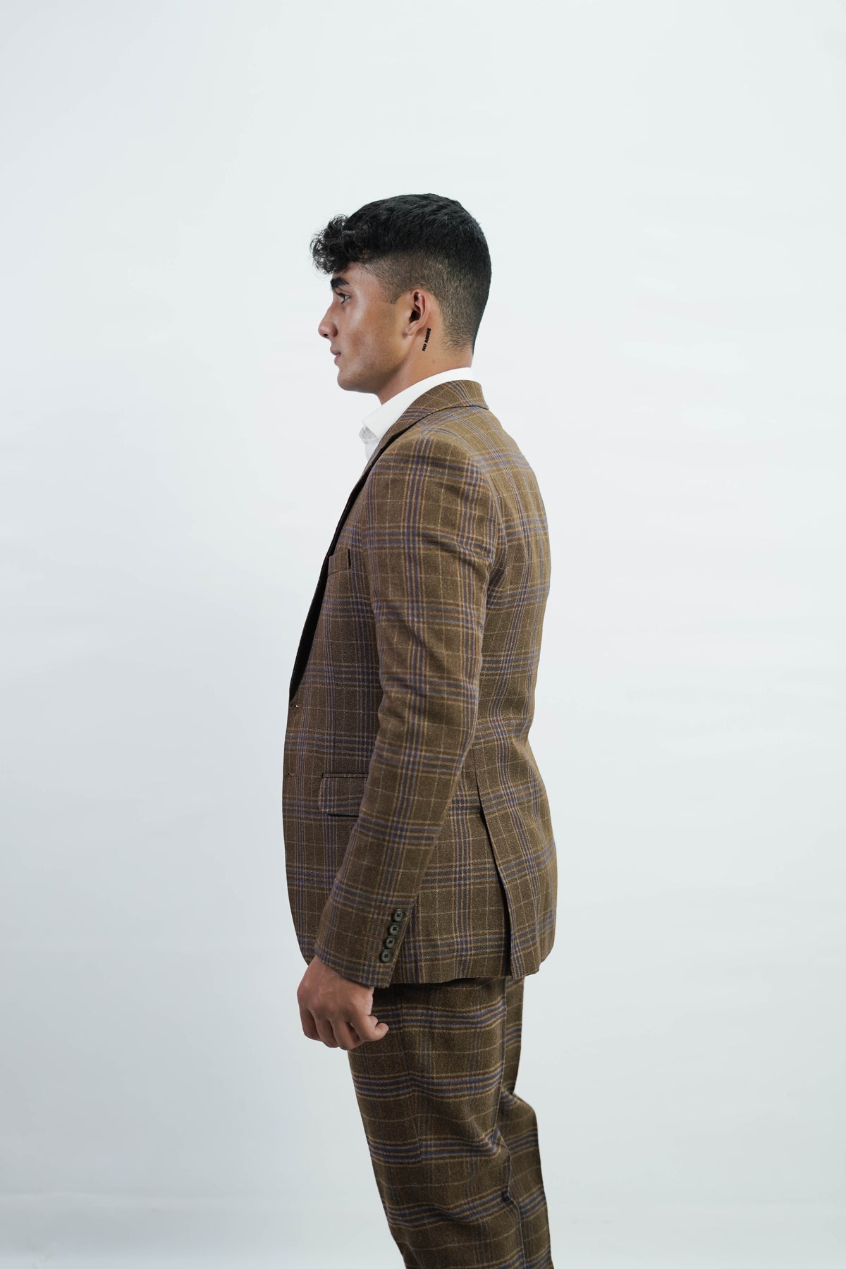 VogueNThreads 3-Piece suit- Custom Fit High-End Formalwear for Every Occasion-suits-VogueNThreads