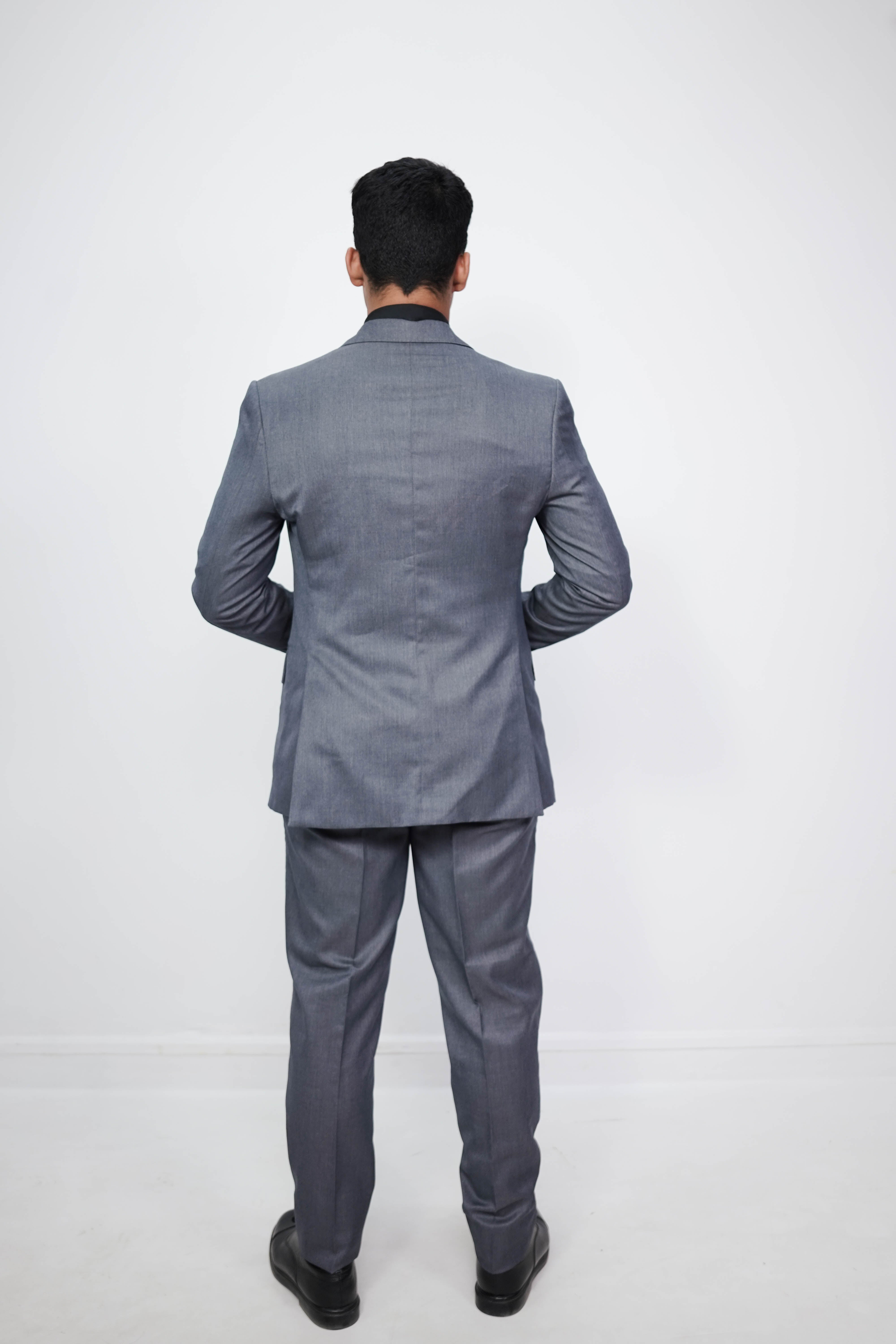 VogueNThreads 3-Piece suit- Custom Fit High-End Formalwear for Every Occasion-VogueNThreads