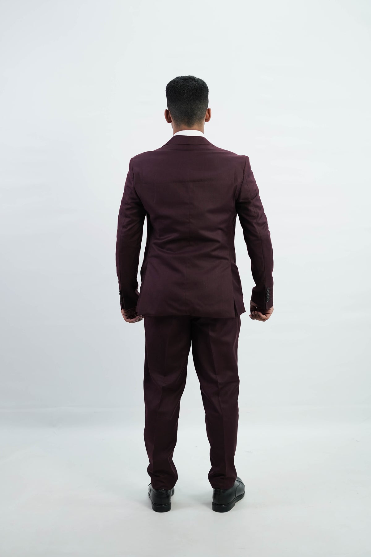 VogueNThreads 3-Piece suit- Custom Fit High-End Formalwear for Every Occasion-suits-VogueNThreads