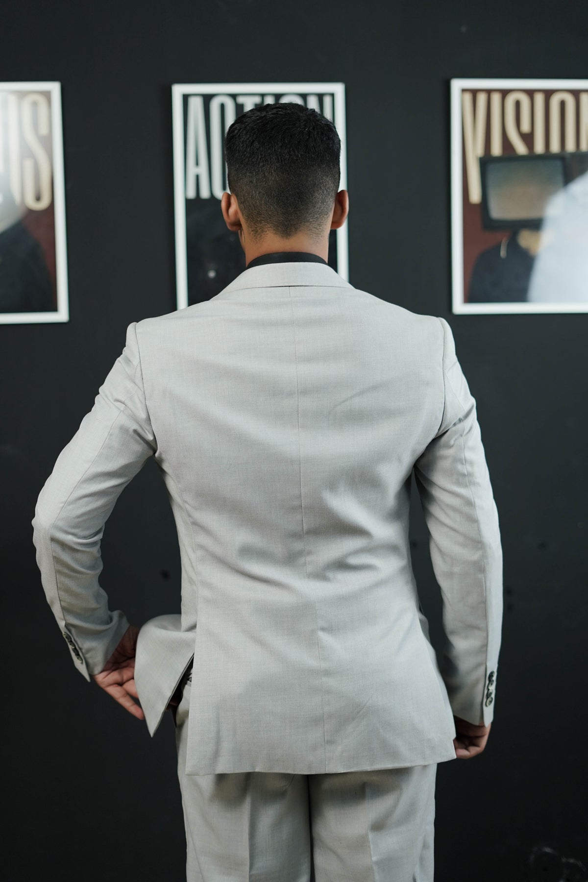 VogueNThreads 3-Piece suit- Custom Fit High-End Formalwear for Every Occasion-suits-VogueNThreads