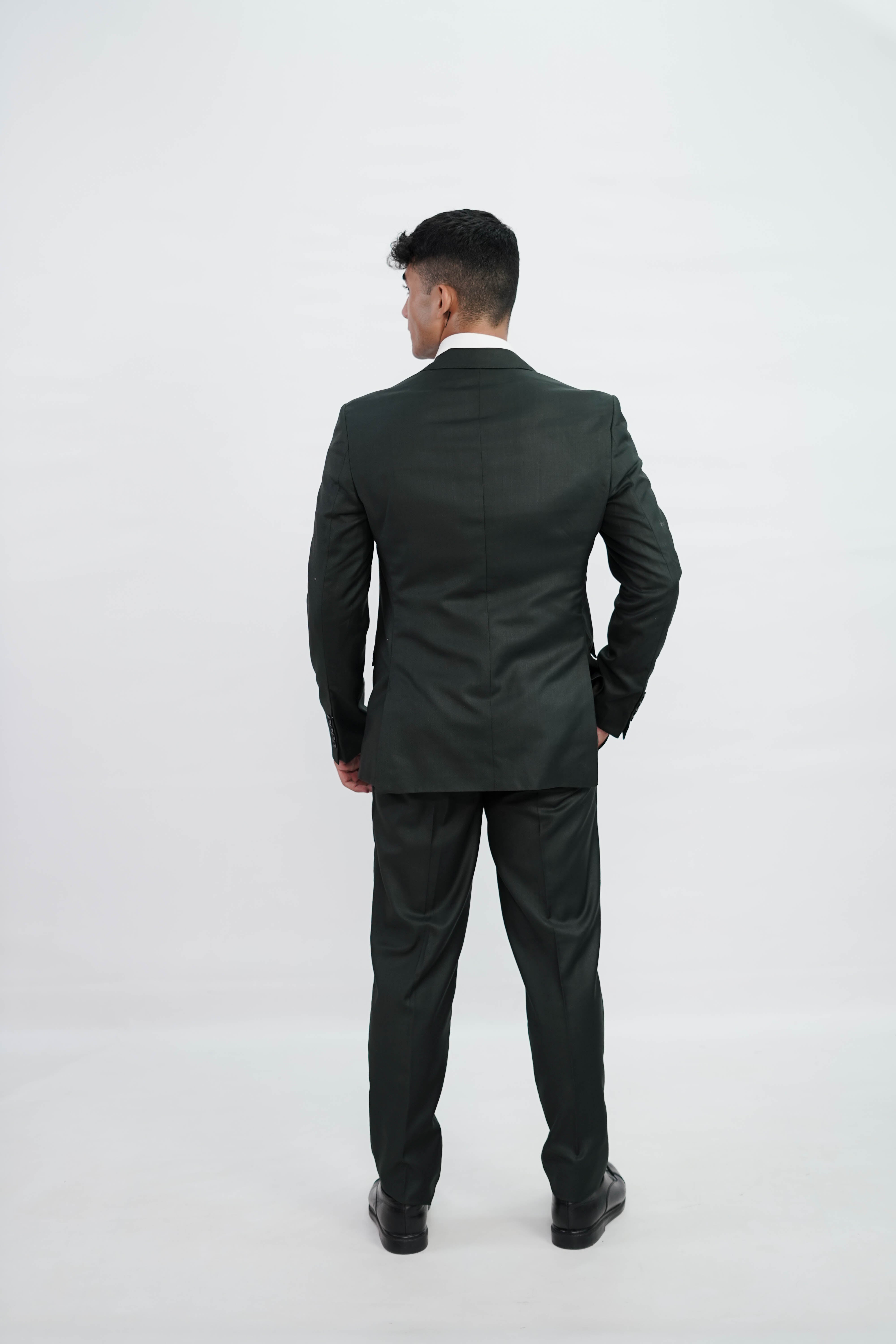 VogueNThreads 3-Piece suit- Custom Fit High-End Formalwear for Every Occasion-VogueNThreads