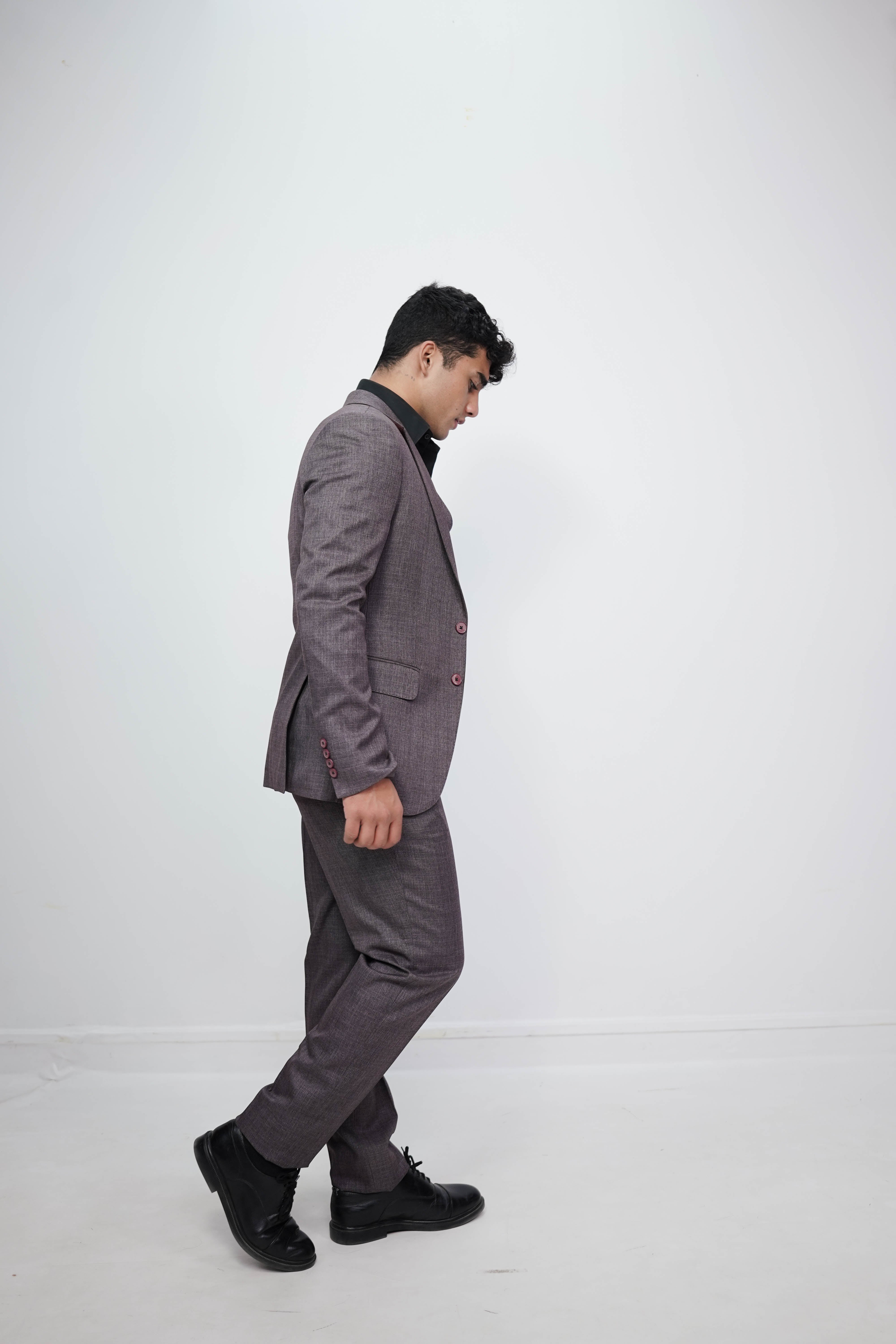 VogueNThreads 3-Piece suit- Custom Fit High-End Formalwear for Every Occasion-VogueNThreads