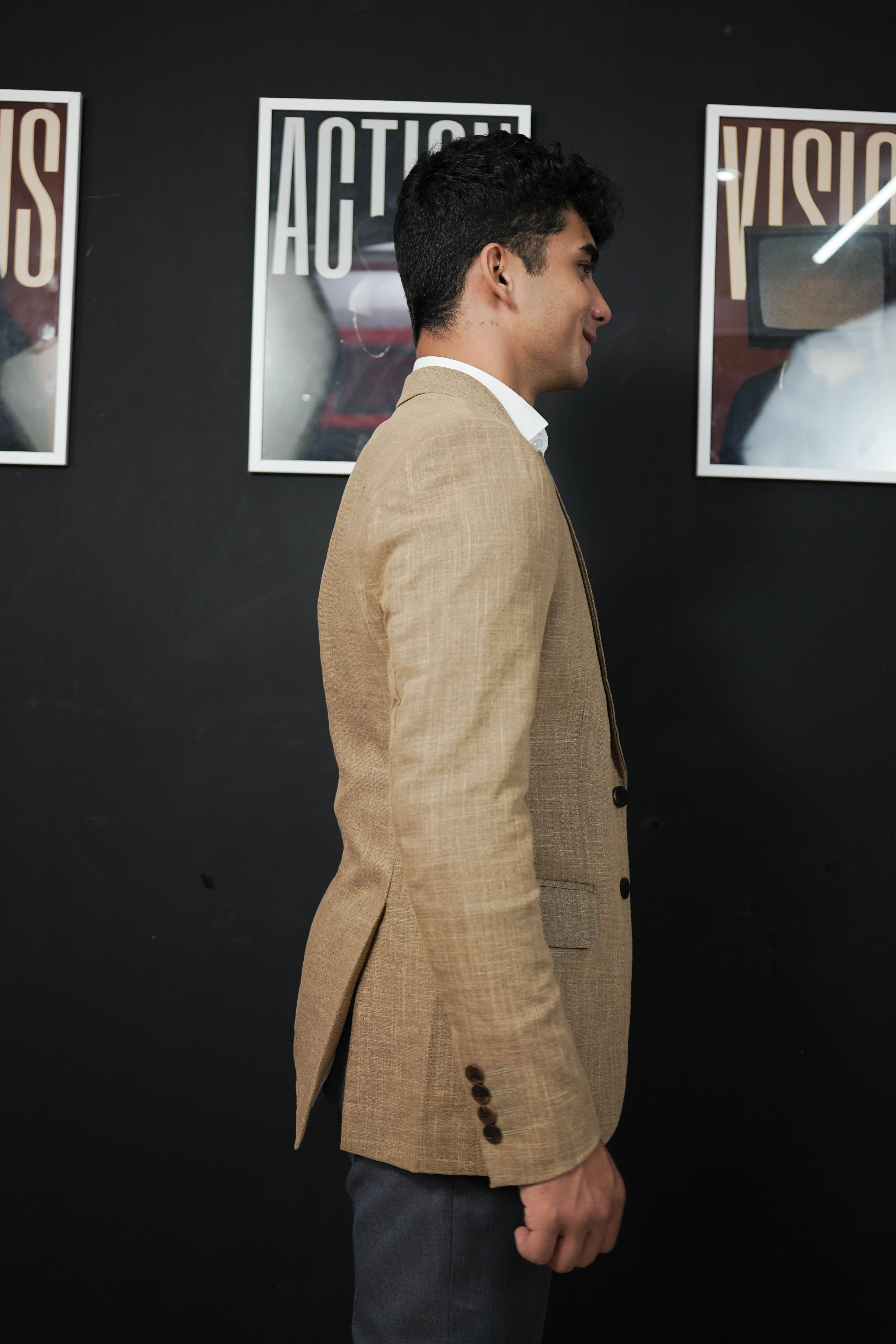 VogueNThreads 3-Piece suit- Custom Fit High-End Formalwear for Every Occasion-VogueNThreads