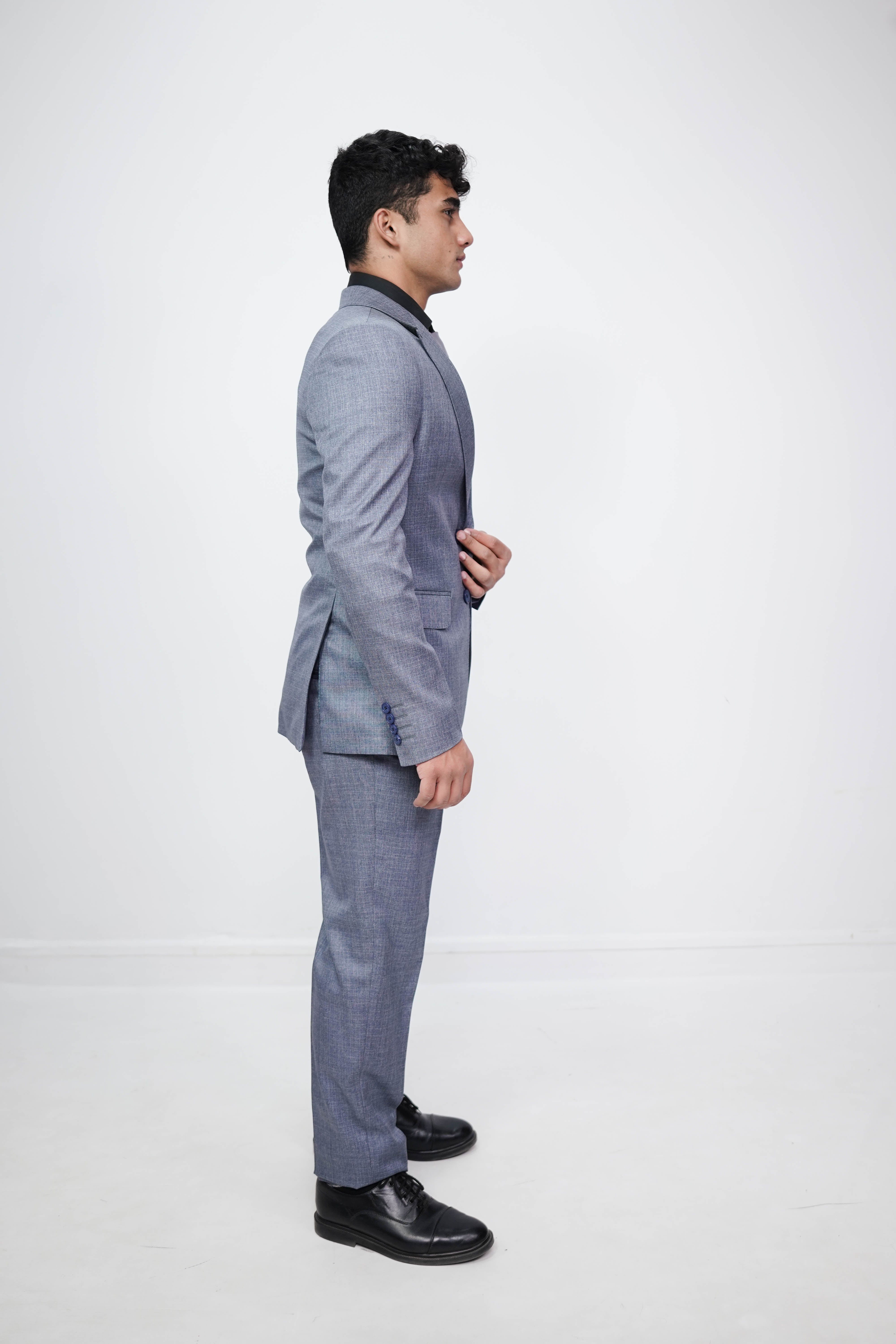 VogueNThreads 3-Piece suit- Custom Fit High-End Formalwear for Every Occasion-VogueNThreads
