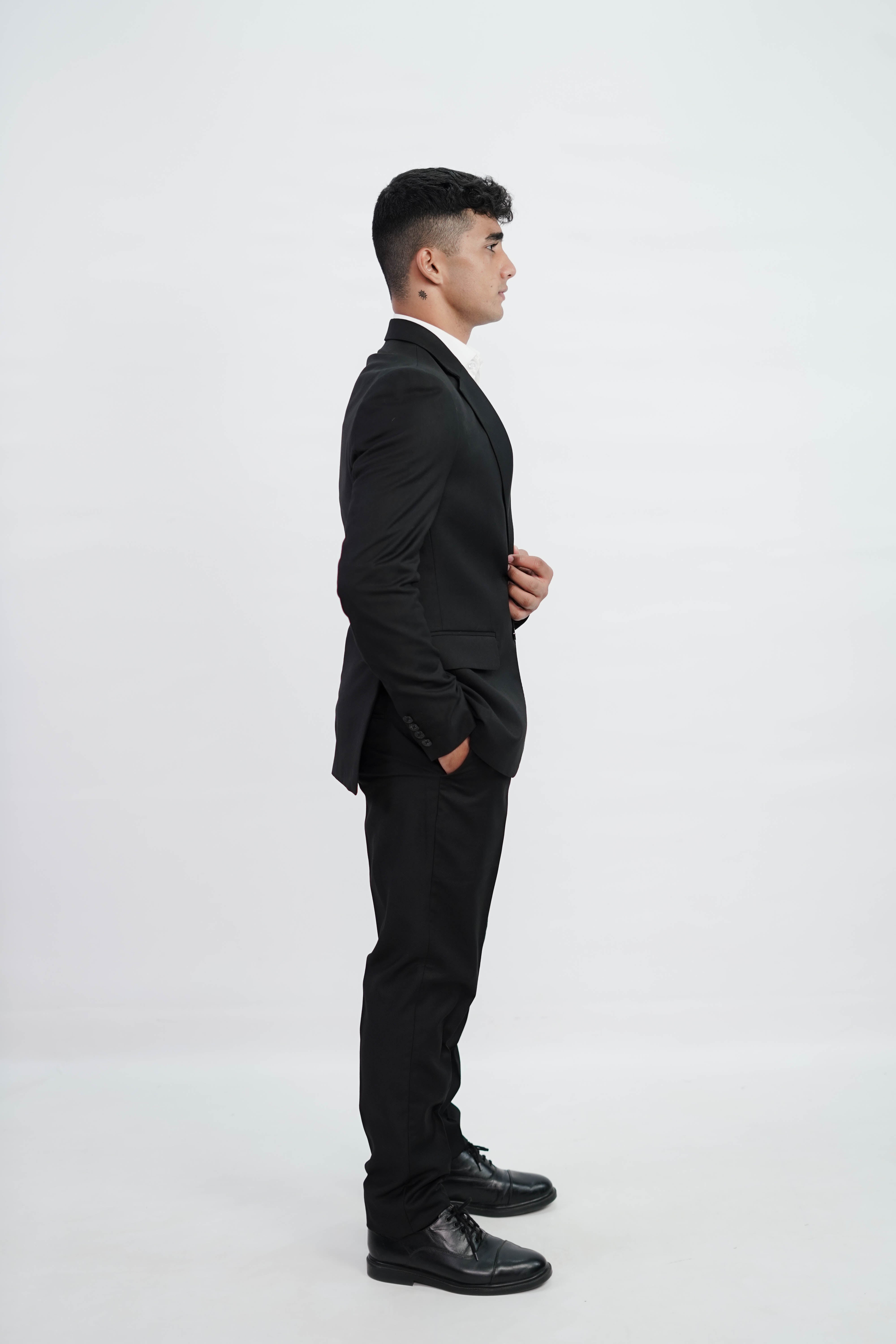 VogueNThreads 3-Piece suit- Custom Fit High-End Formalwear for Every Occasion-VogueNThreads
