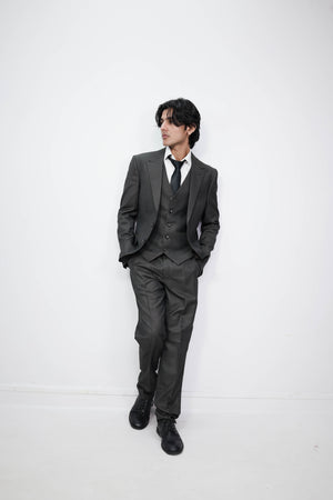 VogueNThreads 3-Piece suit- Custom Fit High-End Formalwear for Every Occasion-VogueNThreads
