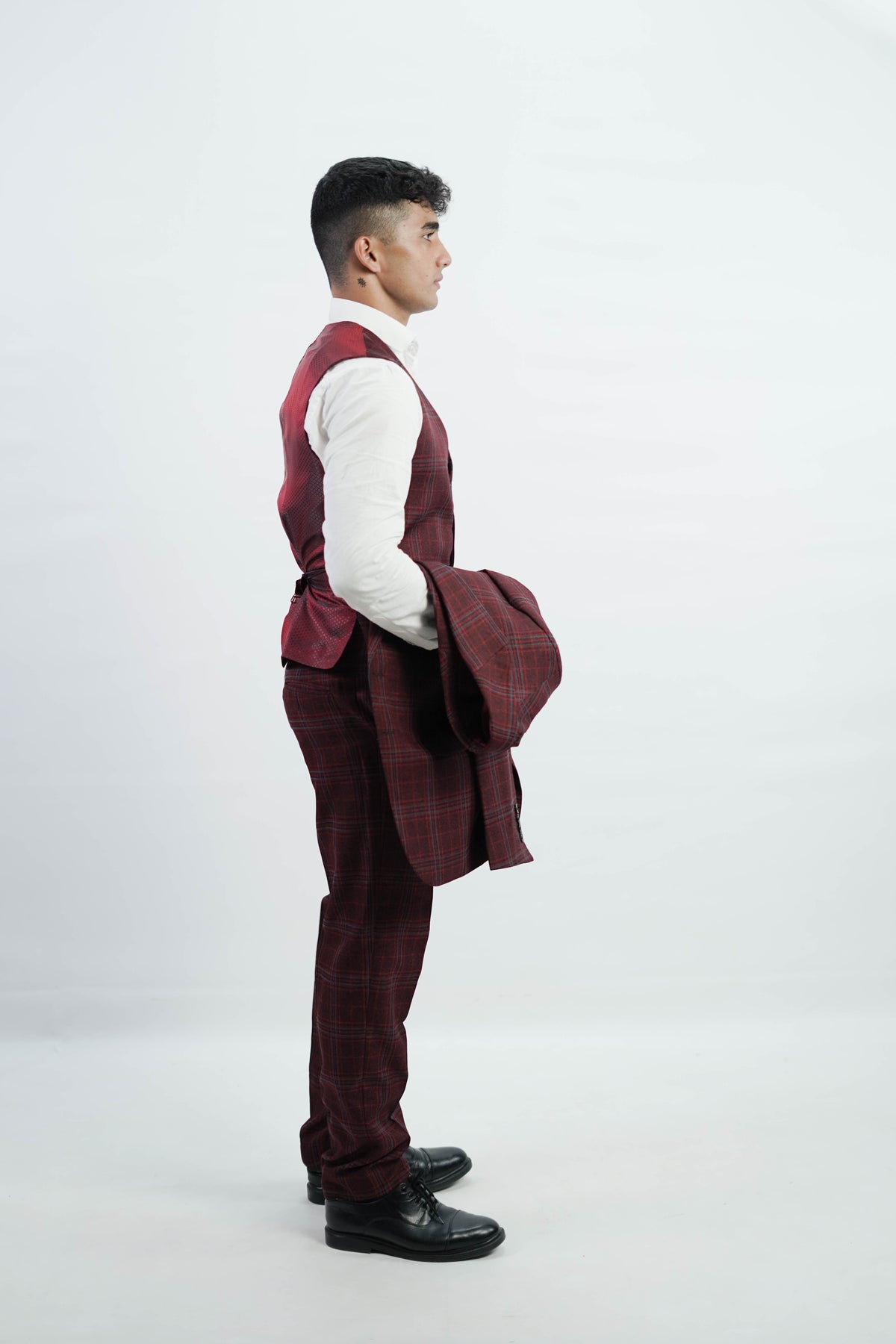 VogueNThreads 3-Piece suit- Custom Fit High-End Formalwear for Every Occasion-suits-VogueNThreads