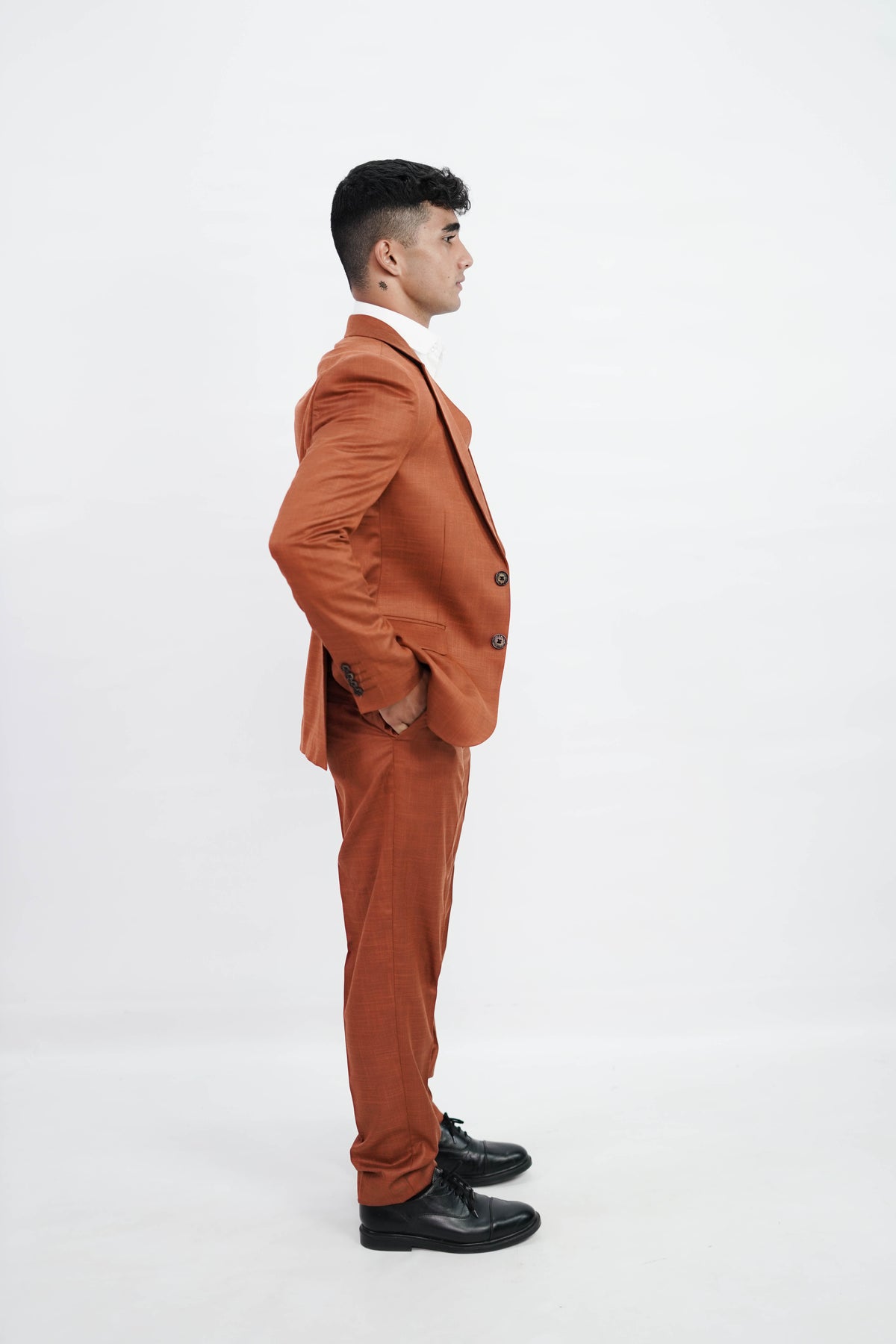 VogueNThreads 3-Piece suit- Regular Fit High-End Formalwear for Porms & weddings-VogueNThreads
