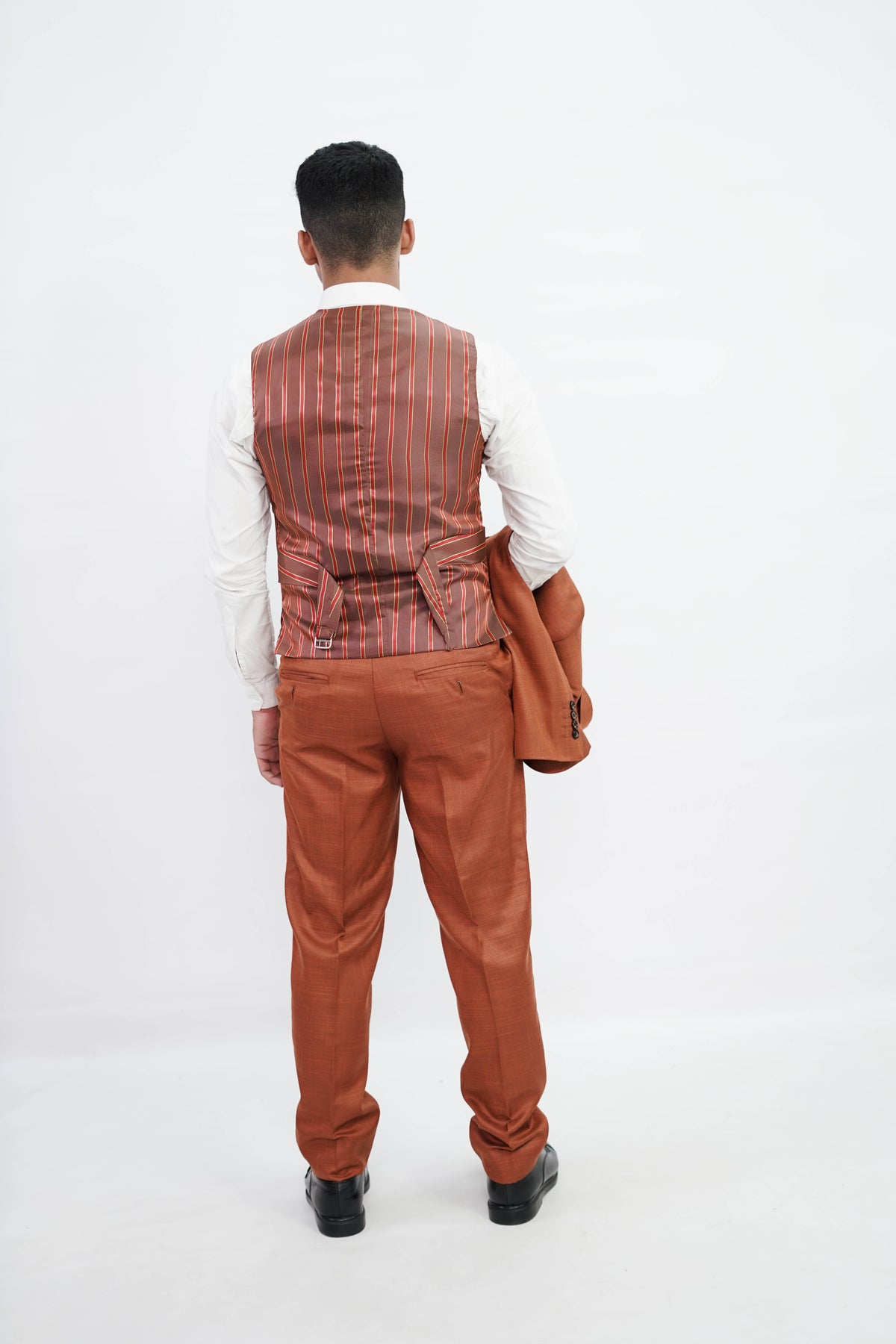 VogueNThreads 3-Piece suit- Regular Fit High-End Formalwear for Porms & weddings-VogueNThreads