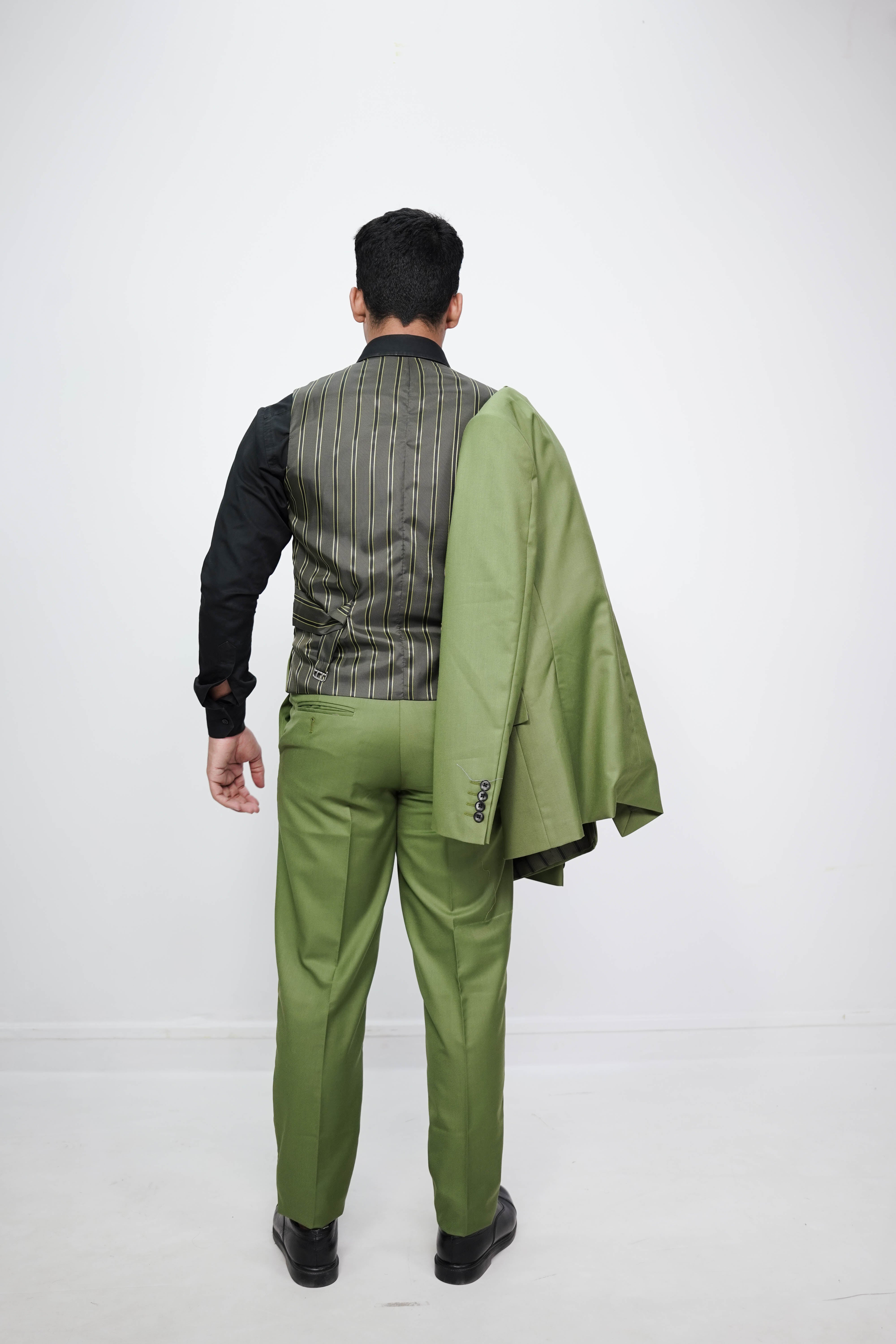 VogueNThreads Men’s three piece suit-Regular Fit Olive Green Suit for wedding-VogueNThreads